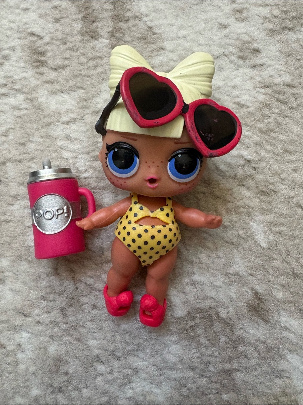 LOL Surprise Doll Confetti Pop SPF QT & Accessories